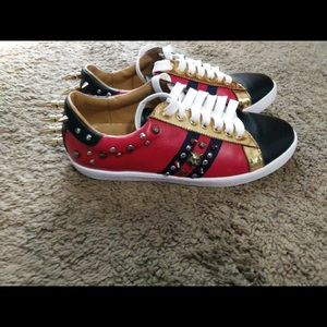 Size 8 men’s Gucci shoes